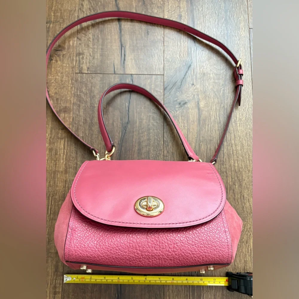 Coach F22348 Faye Carryall, Mixed Material Rouge/Gold - Picture 4 of 16